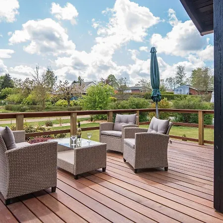 Holiday home Three-bedroom Holiday In 10