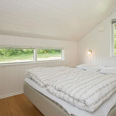 Vakantiehuis Three-bedroom Holiday In 10 Hejls